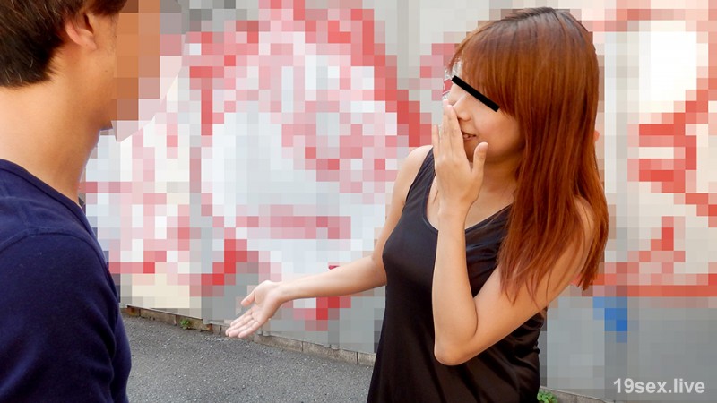 갑자기 거리에서 역난되어 호텔에 직행, 그리고 질 내 사정까지 시켜 버렸습니다