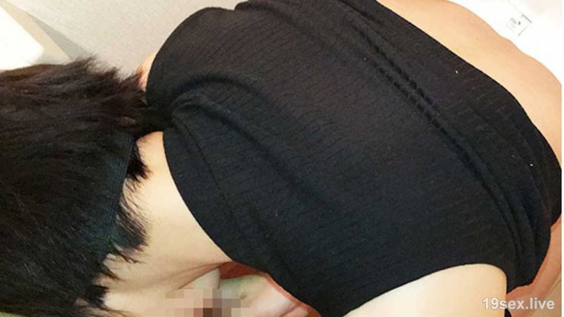 【본처】 【중촬】 편제 중 피곤하고 낮잠 속에 있는 아내가 육봉을 팬티 옆에서 삽입된다. 화장실에 가는 아내를 쫓아 질 내 사정