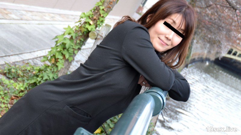 털이 많은 스키모노 부인과 주관 데이트