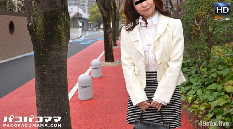 顔もスタイルも普通だけど、いい土手をしている奥さん