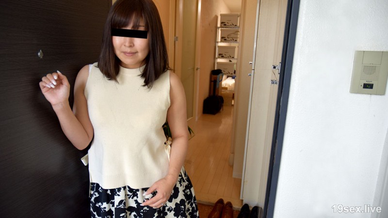 유부녀 집 하메 ~남편의 밤에 붙은 녀석의 정자~