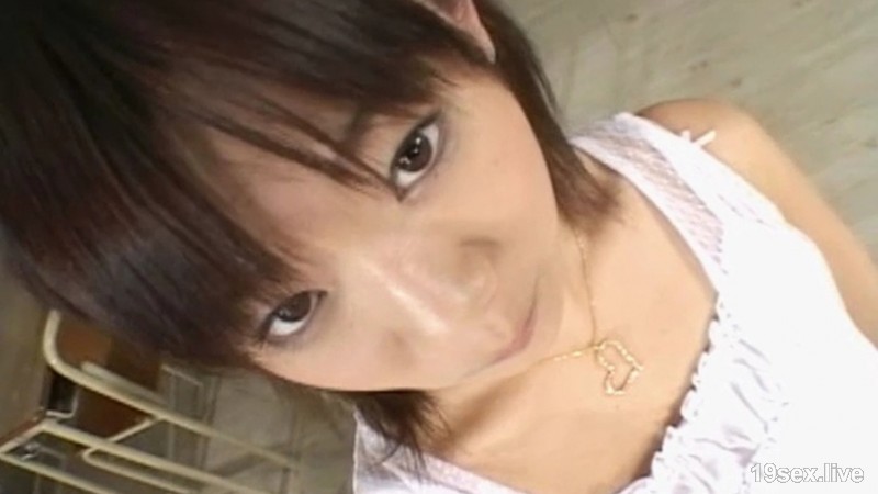 흰 사정 사정 질내 사정되어 질에서 흘러 넘치는 삼키기에 섹스 한 미소녀는 오만코를 히크히크시켜 이크