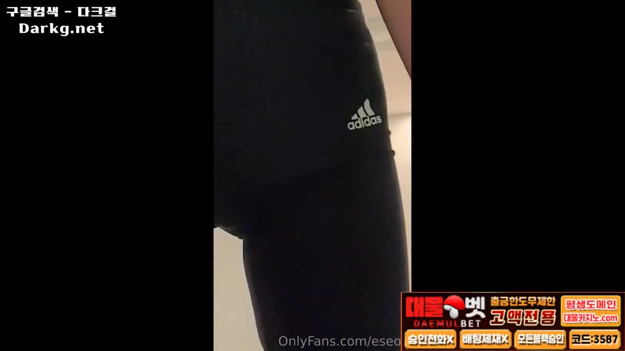 요즘 스크린골프장 도우미 오나니방 한국야동