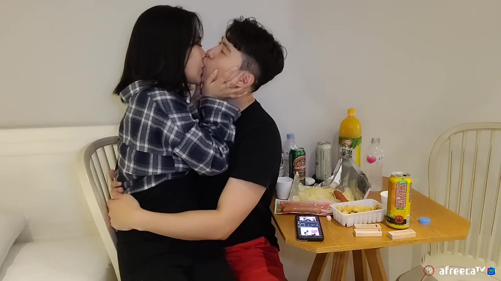 술방하고 데이트하고 꿀직이네 오나니방 한국야동