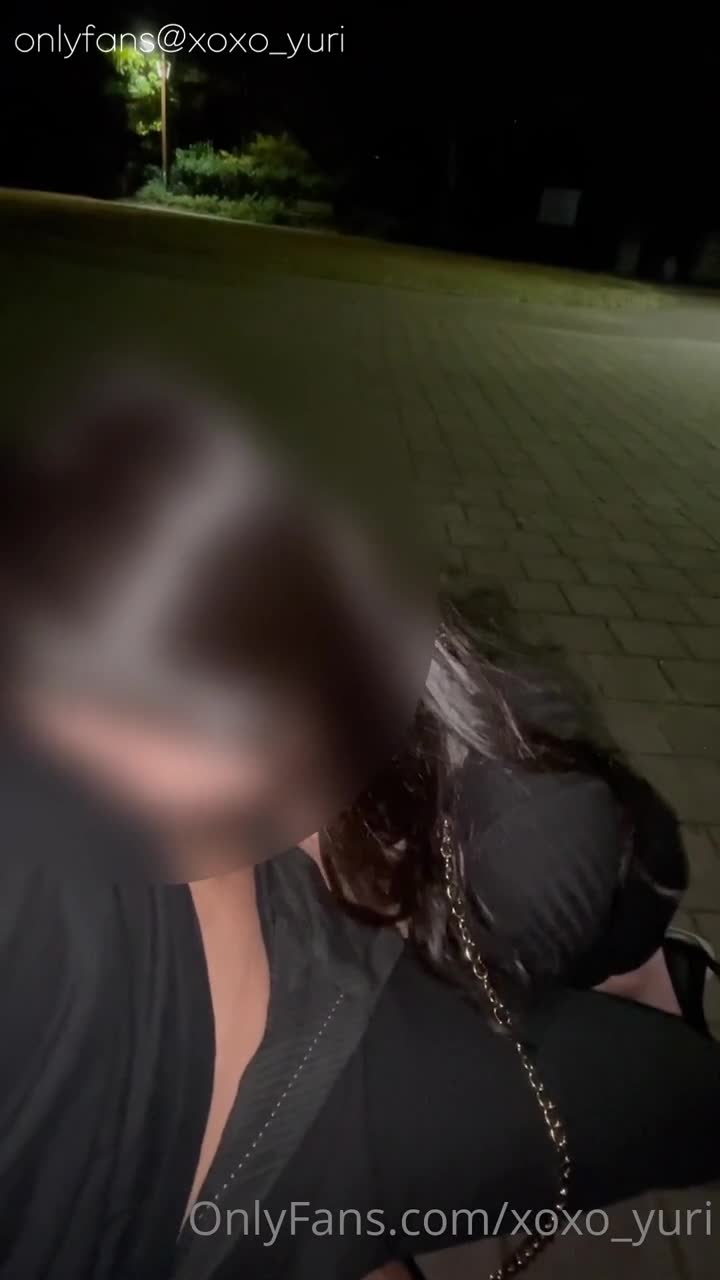 공원에서 목줄 차고 자지빠는 유리 오나니방 한국야동