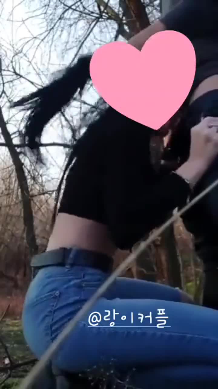 산에서 머리끄댕이 잡고 퍽퍽퍽