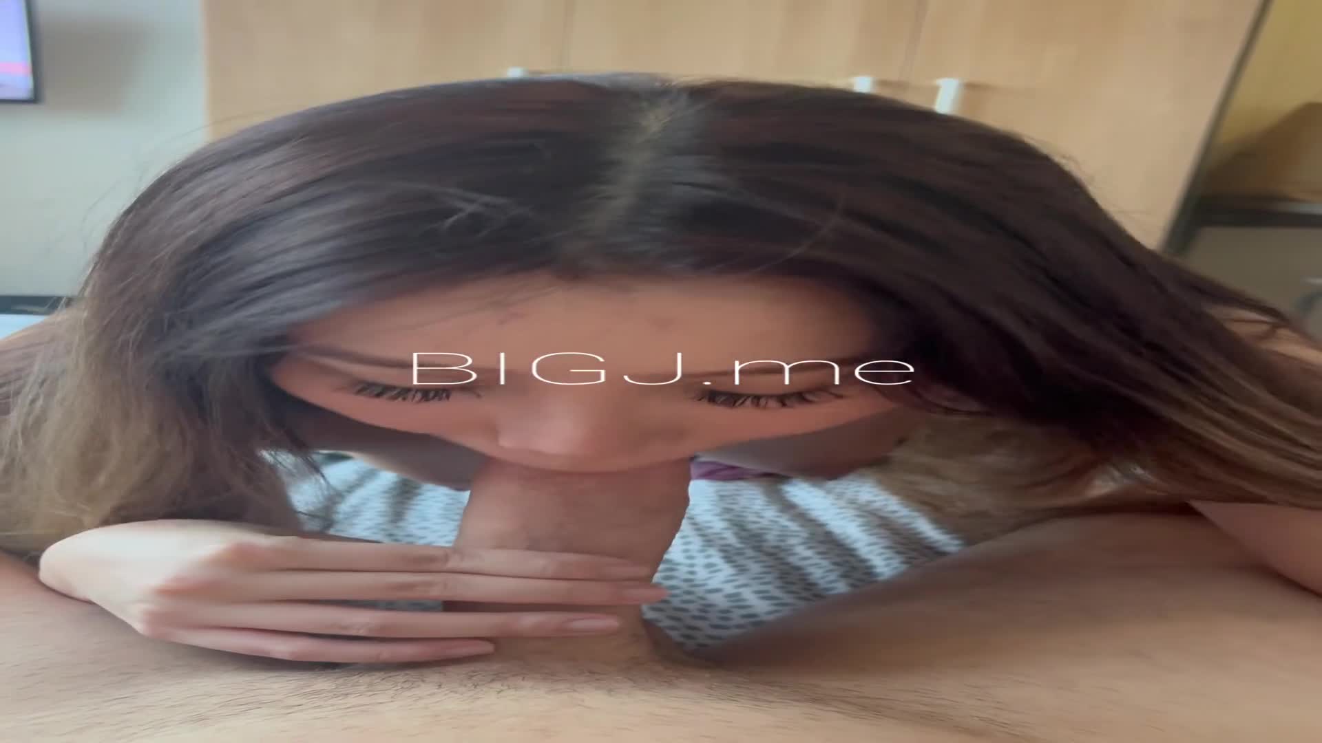 빡빡이 격투가와 유명 모델녀