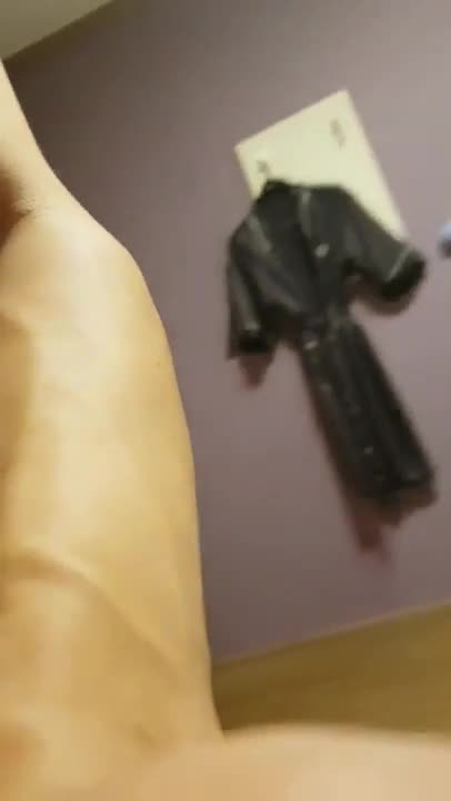 말라도 너무 마른년