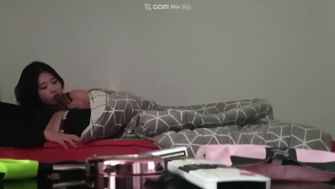 추운날 친구 불러서 꽁떡치기