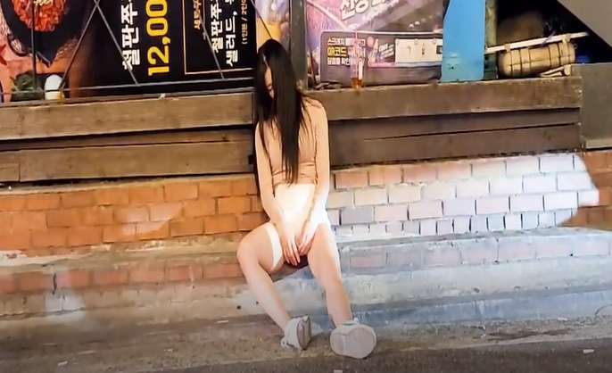 한국야동 - 길거리 만취한 꽐라녀의 최후