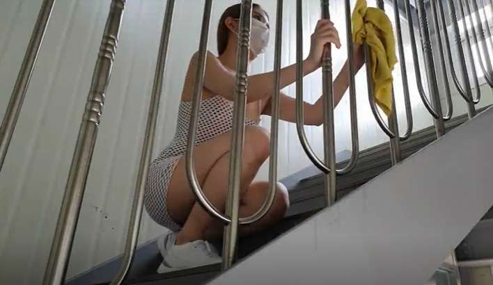 계단 청소 영상 올렸을 뿐인데 조회수 폭발한 샛별이