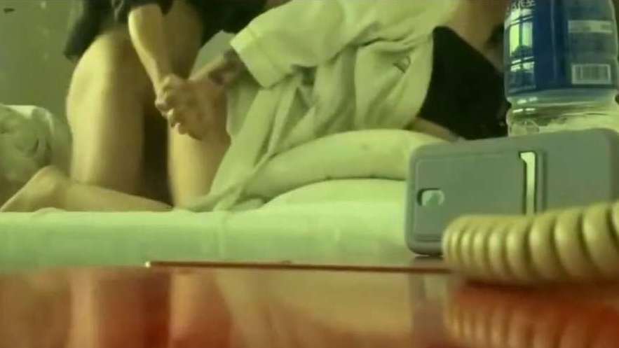 풍만한 살집에 퍽퍽거리는 박음질