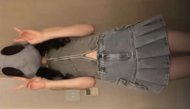 한국야동 - 팬티 뒤집어쓰고 끼부리는 똘녀