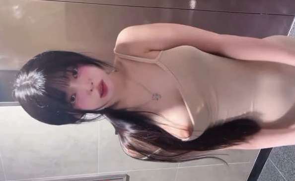 엘리베이터앞 유디노출 후방주의