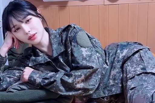 공부만 하다온 쫄따꾸 성교육해주는 고참